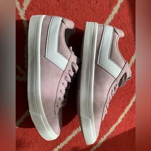 Pony Shoes size 7.5
